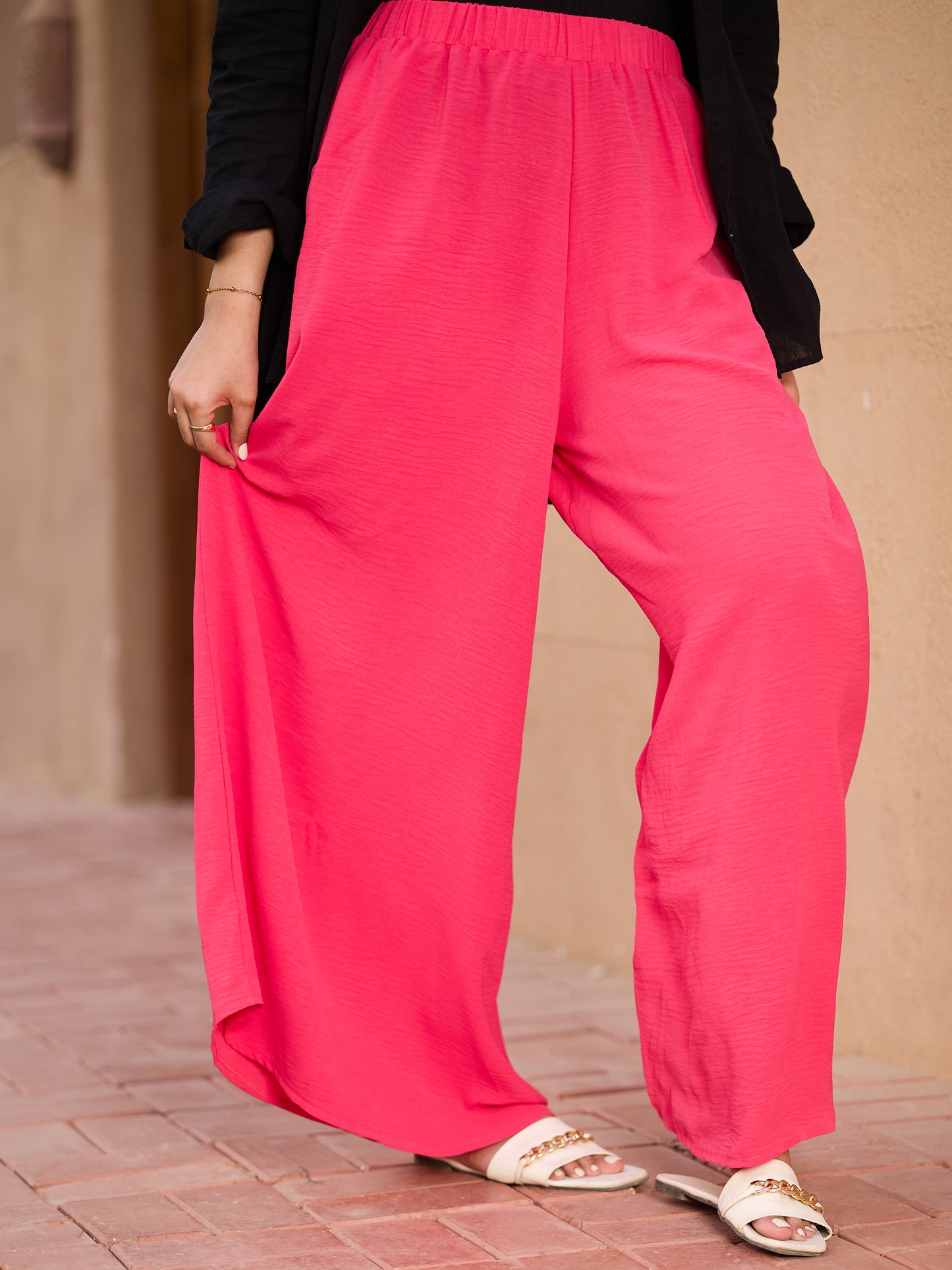 Wide-leg pants