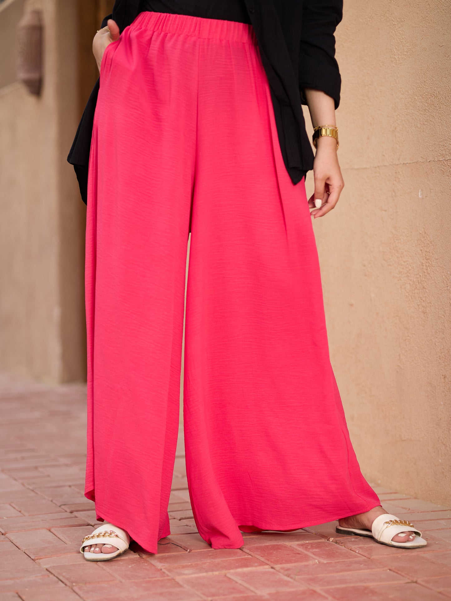 Wide-leg pants