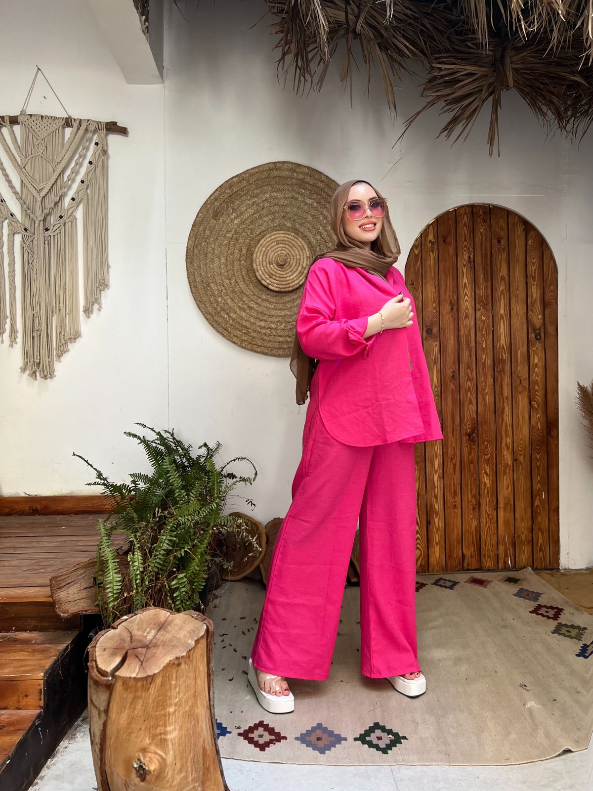 Lola suit