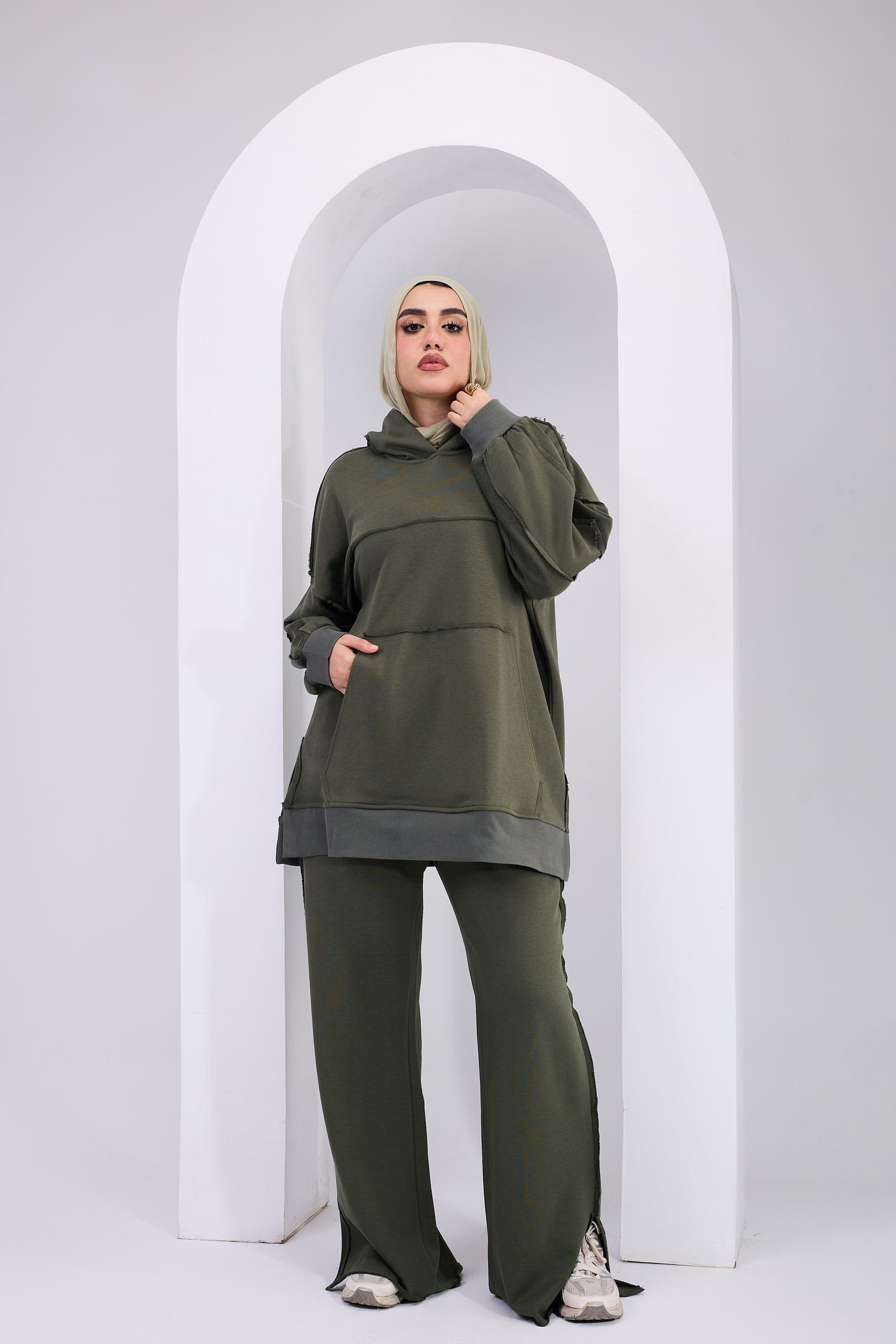 Aida suit