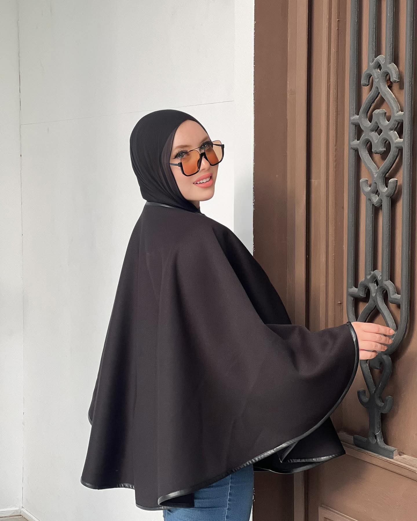 Charm Cape