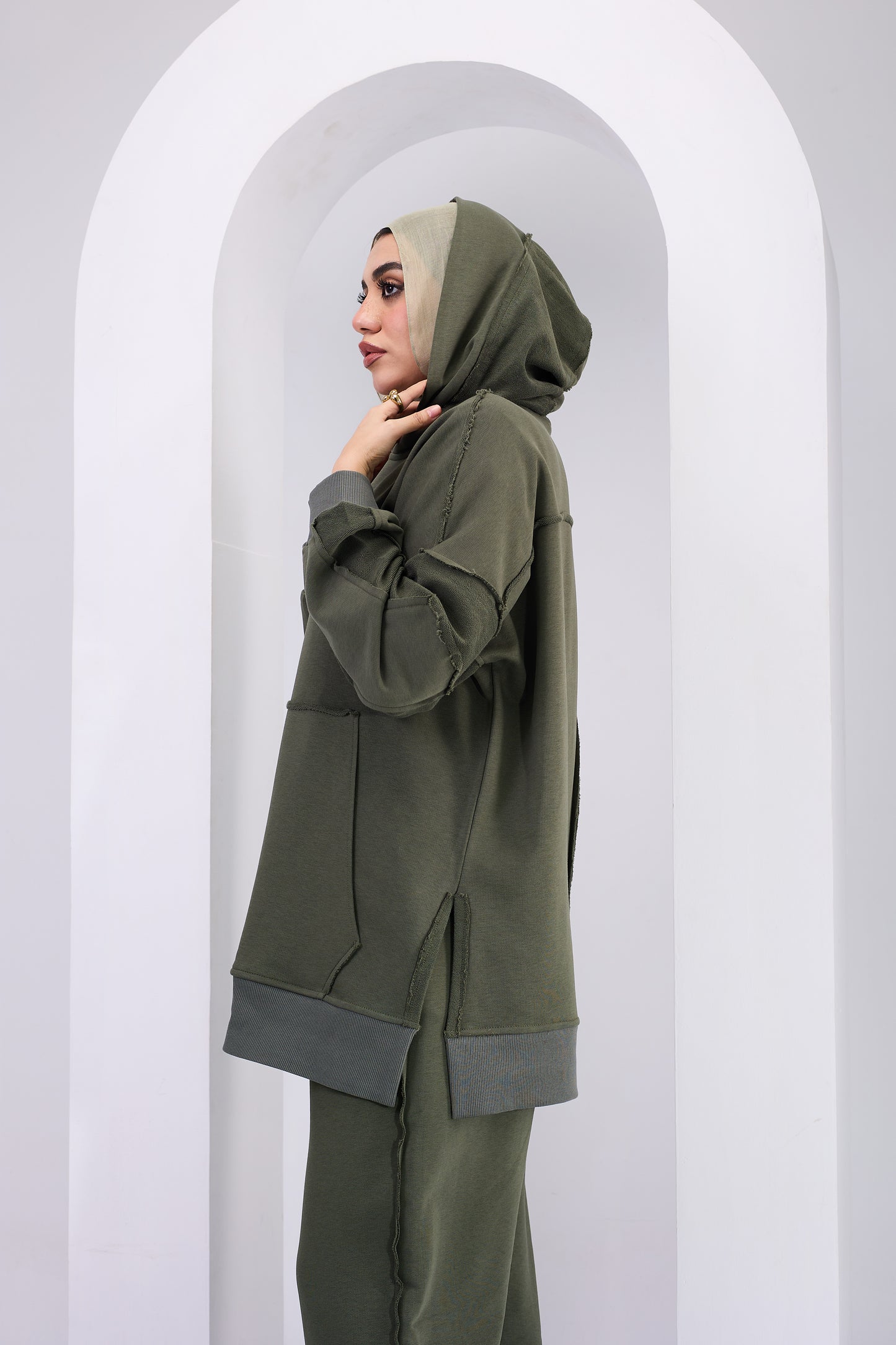 Aida suit