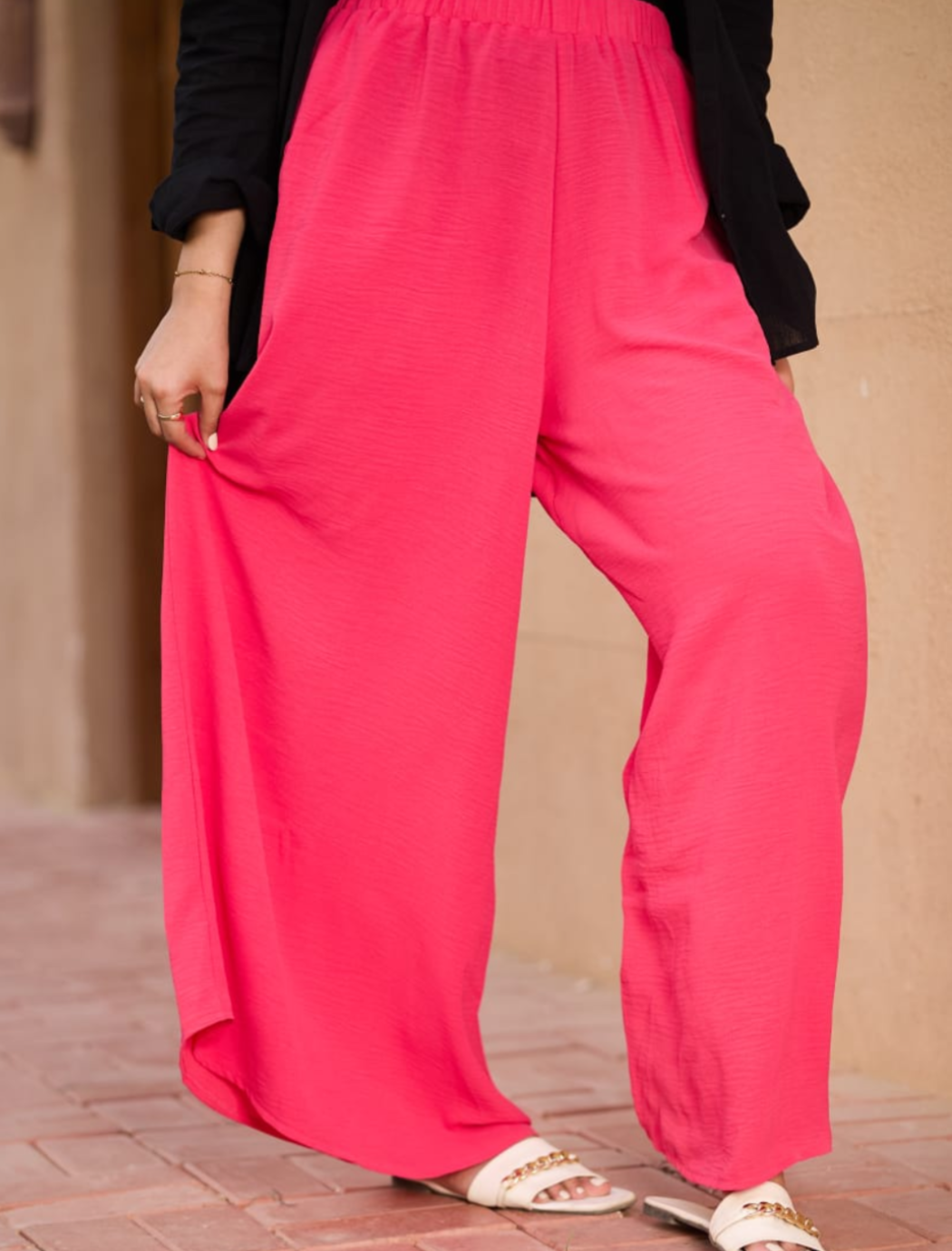 Wide-leg pants